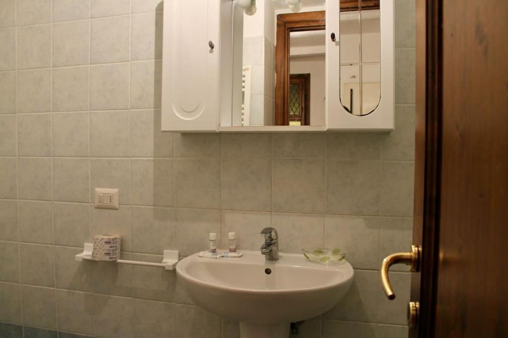 Cute Apartment Near Santa Croce Florens Exteriör bild